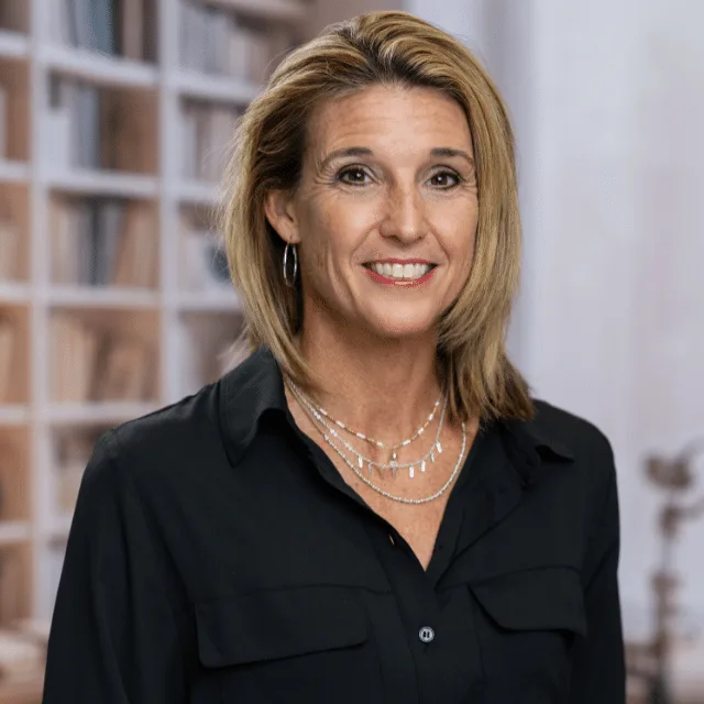 Dr. Amanda Romey