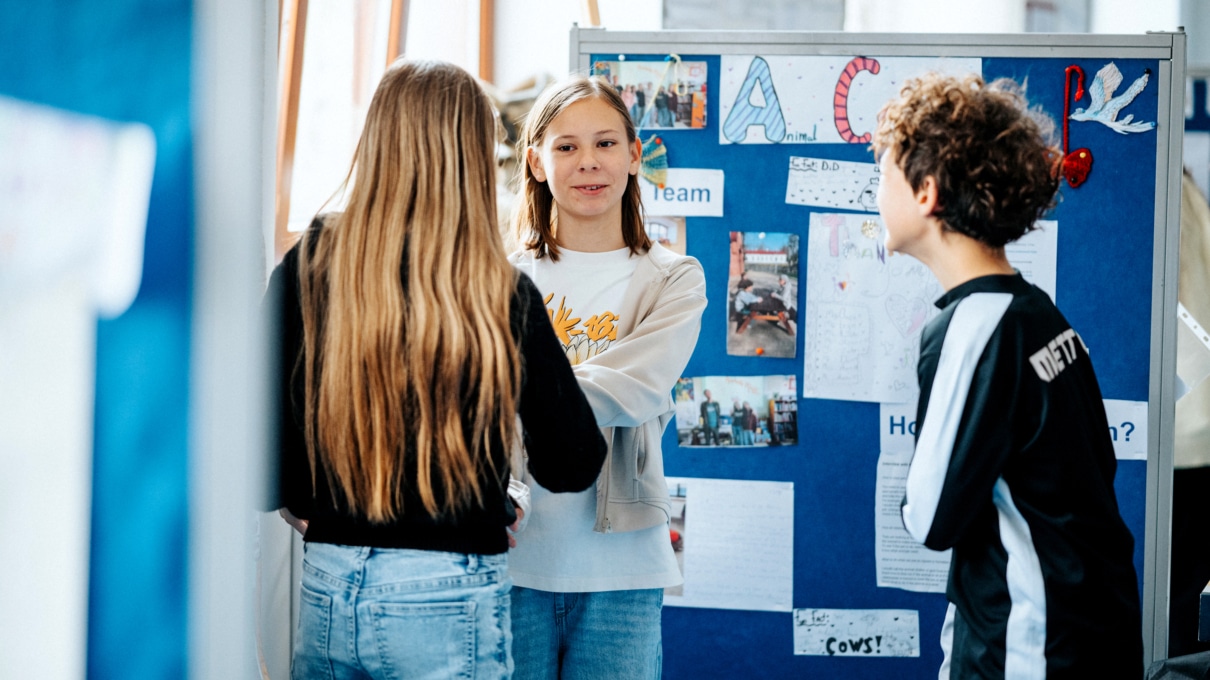 Grade 5 students presenting PYP Exhibition at ISR 2025